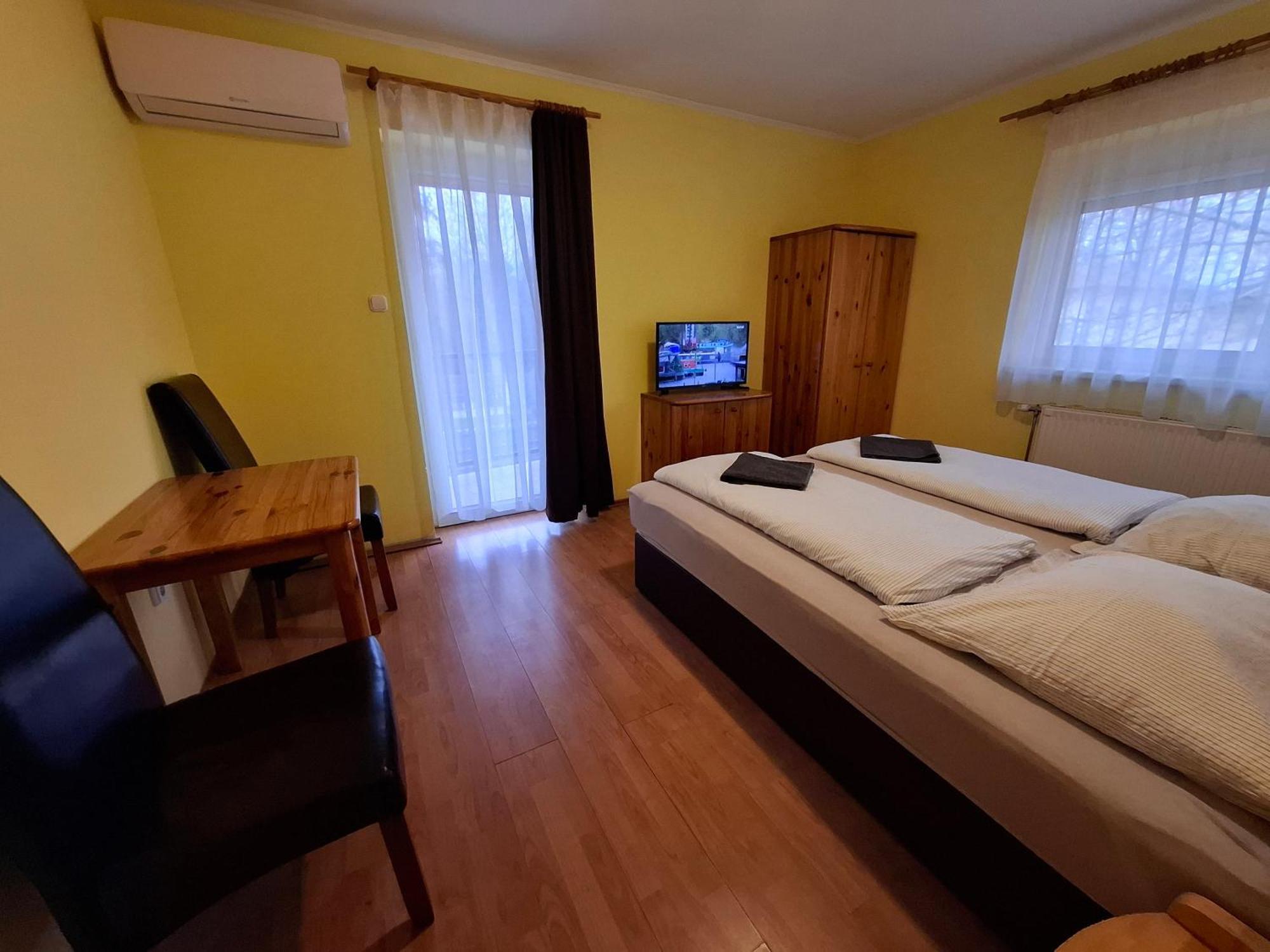 Ilona Apartmanhaz ชิโอฟก ภายนอก รูปภาพ