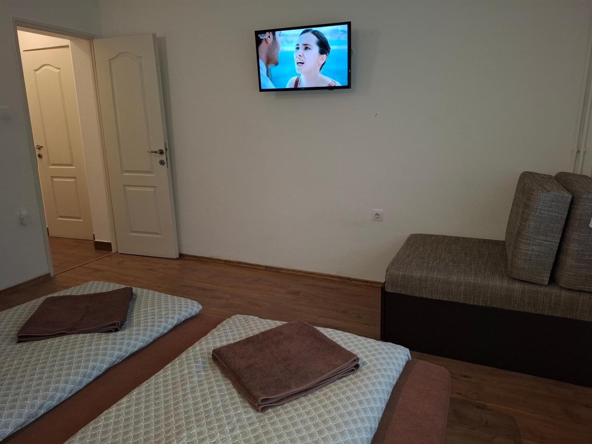 Ilona Apartmanhaz ชิโอฟก ภายนอก รูปภาพ