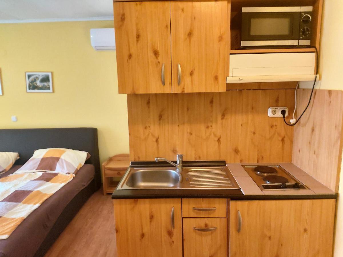 Ilona Apartmanhaz ชิโอฟก ภายนอก รูปภาพ